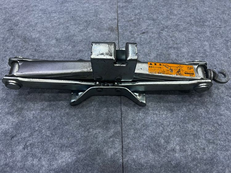 جک نیسان P5 1100
